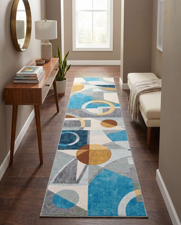 2' 7 x 10' Easy-Clean Modern Indoor / Outdoor Runner Rug