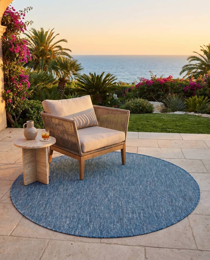 Detail image of 5' 3 x 5' 3 Easy-Clean Solid Indoor / Outdoor Round Rug