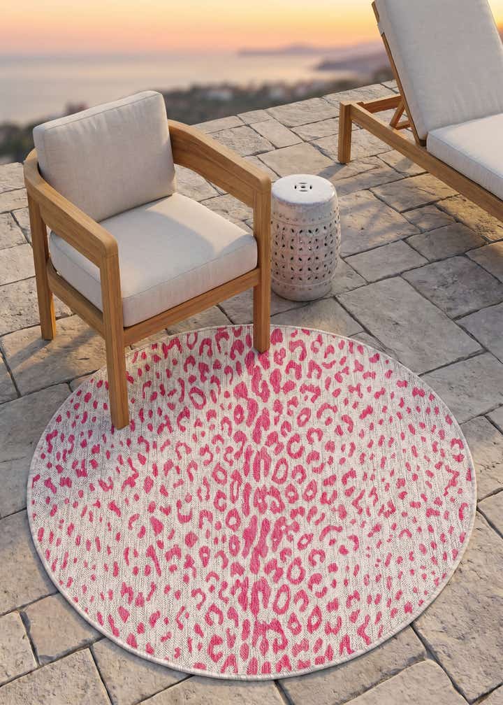 4' x 4' Easy-Clean Safari Indoor / Outdoor Round Rug