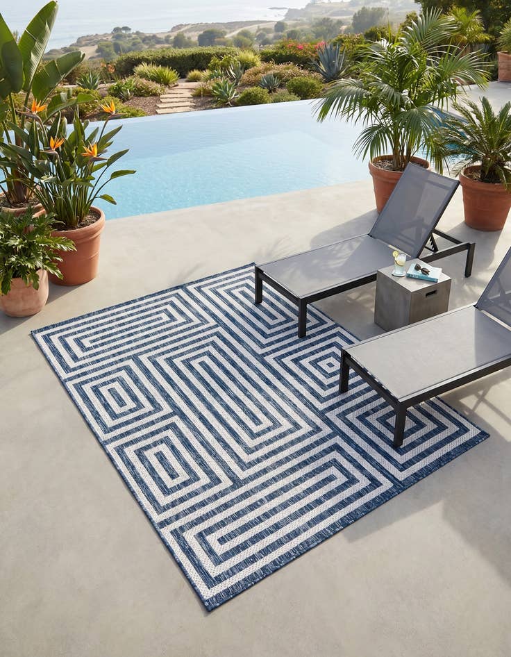 Detail image of 4' x 6' Easy-Clean Modern Indoor / Outdoor Rug