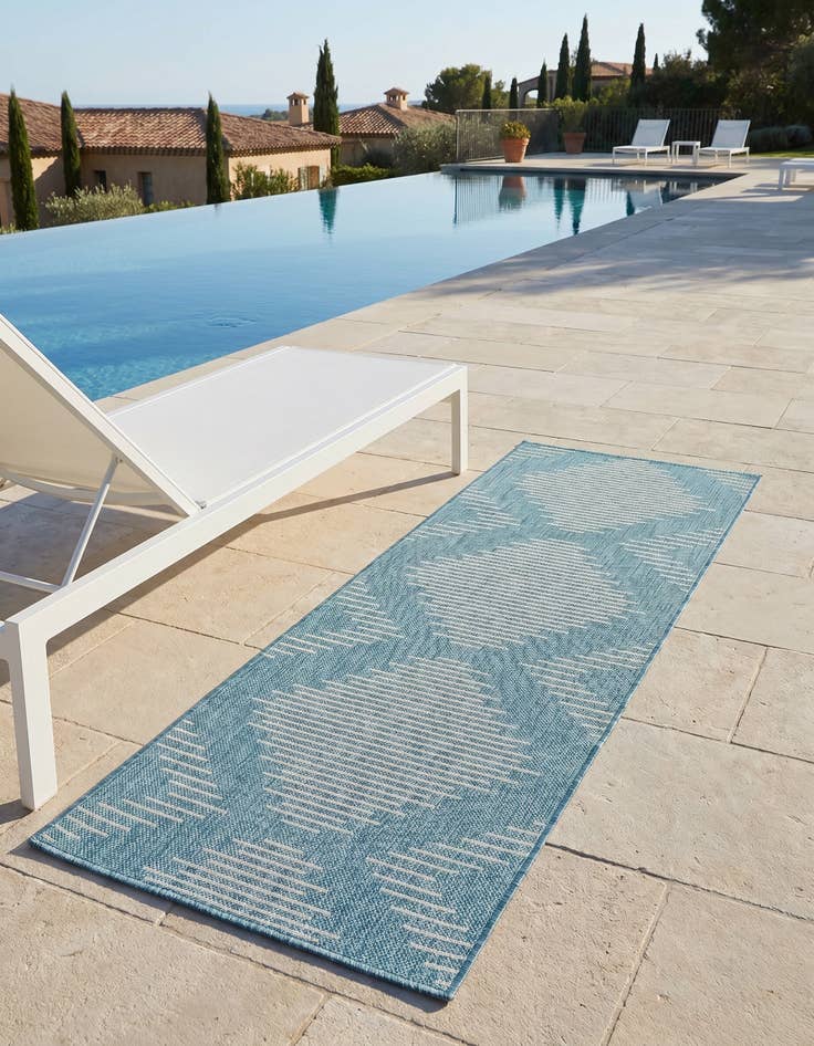 Detail image of 2' x 6' Easy-Clean Modern Indoor / Outdoor Runner Rug