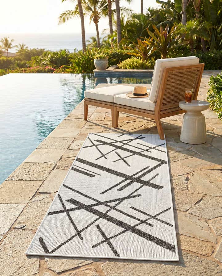 2' x 5' 3 Easy-Clean Modern Indoor / Outdoor Runner Rug