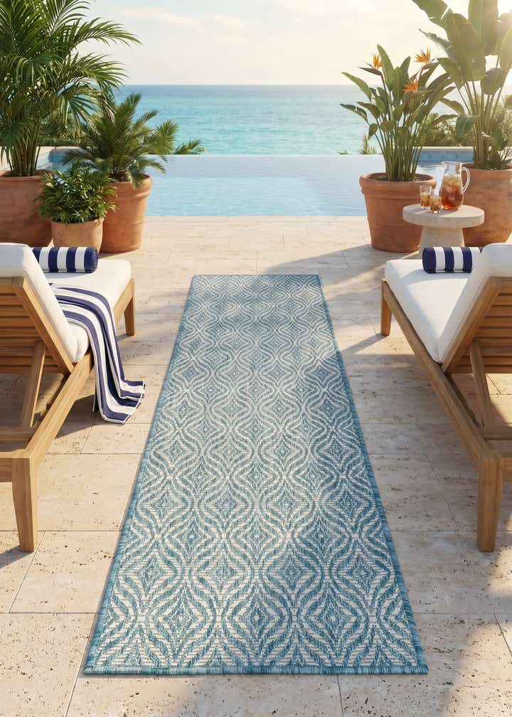 2' x 6' Easy-Clean Trellis Indoor / Outdoor Runner Rug