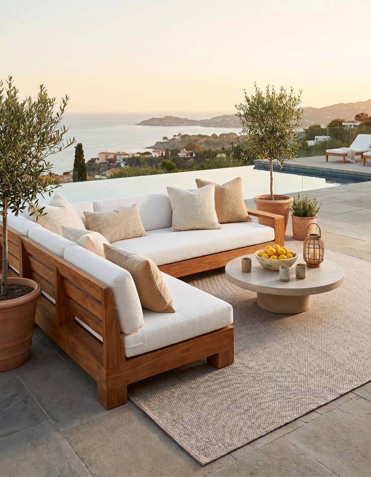 Detail image of 9' x 12' Easy-Clean Solid Indoor / Outdoor Rug