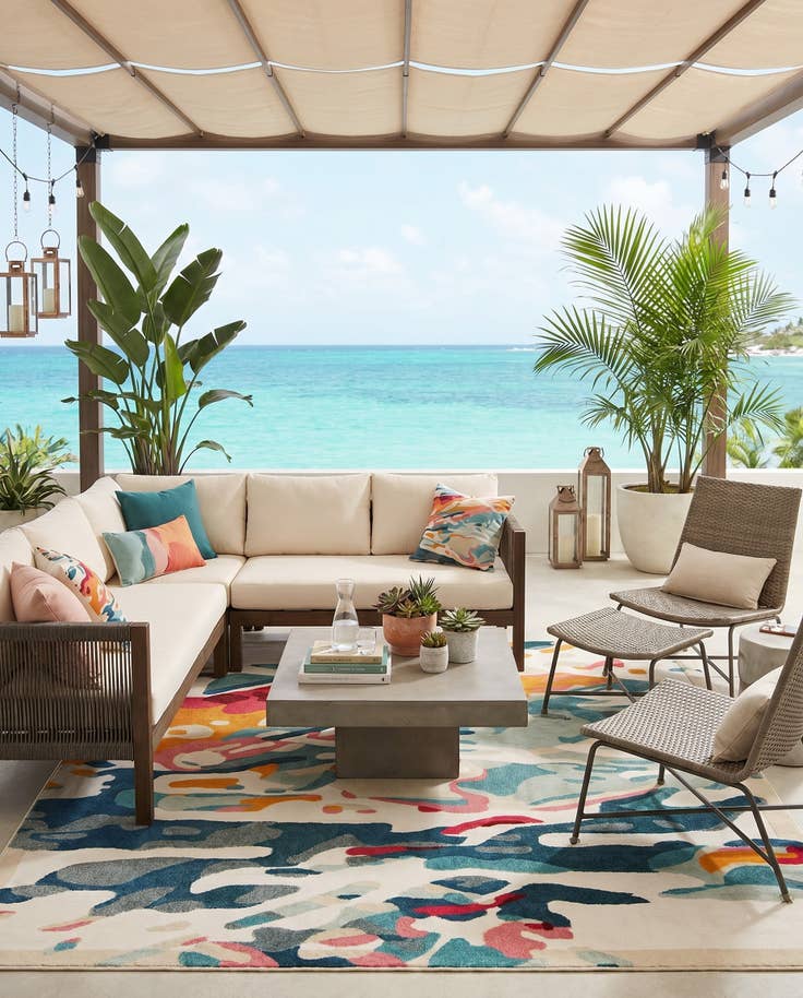 Detail image of 10' x 10' Easy-Clean Casablanca Indoor / Outdoor Square Rug