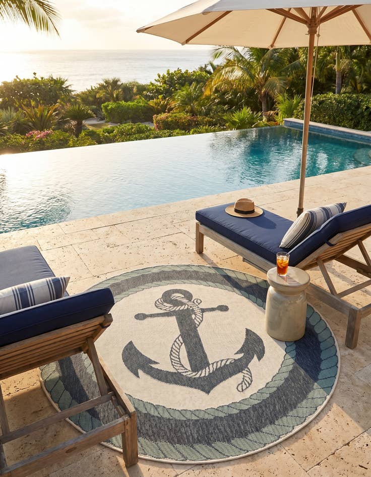 Detail image of 5' 3 x 5' 3 Easy-Clean Coastal Indoor / Outdoor Round Rug