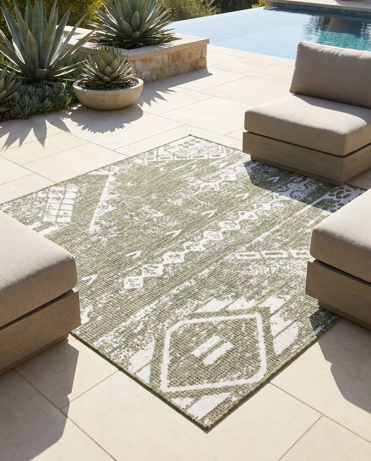 Detail image of 5' 3 x 5' 3 Easy-Clean Bohemian Indoor / Outdoor Square Rug