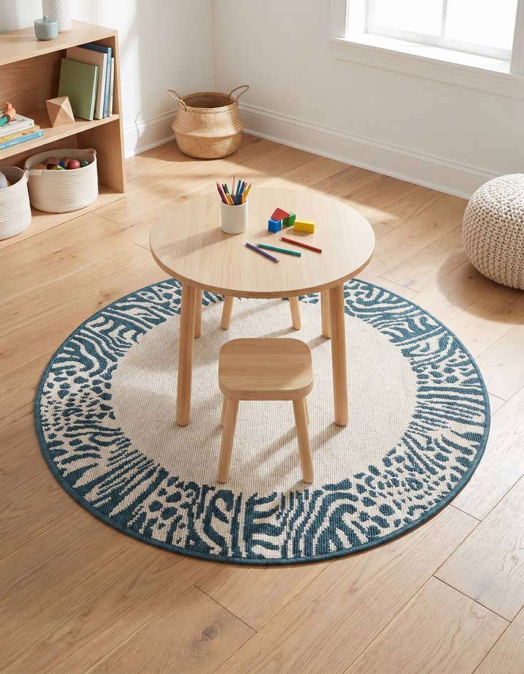 Detail image of 3' x 3' Easy-Clean Safari Indoor / Outdoor Round Rug
