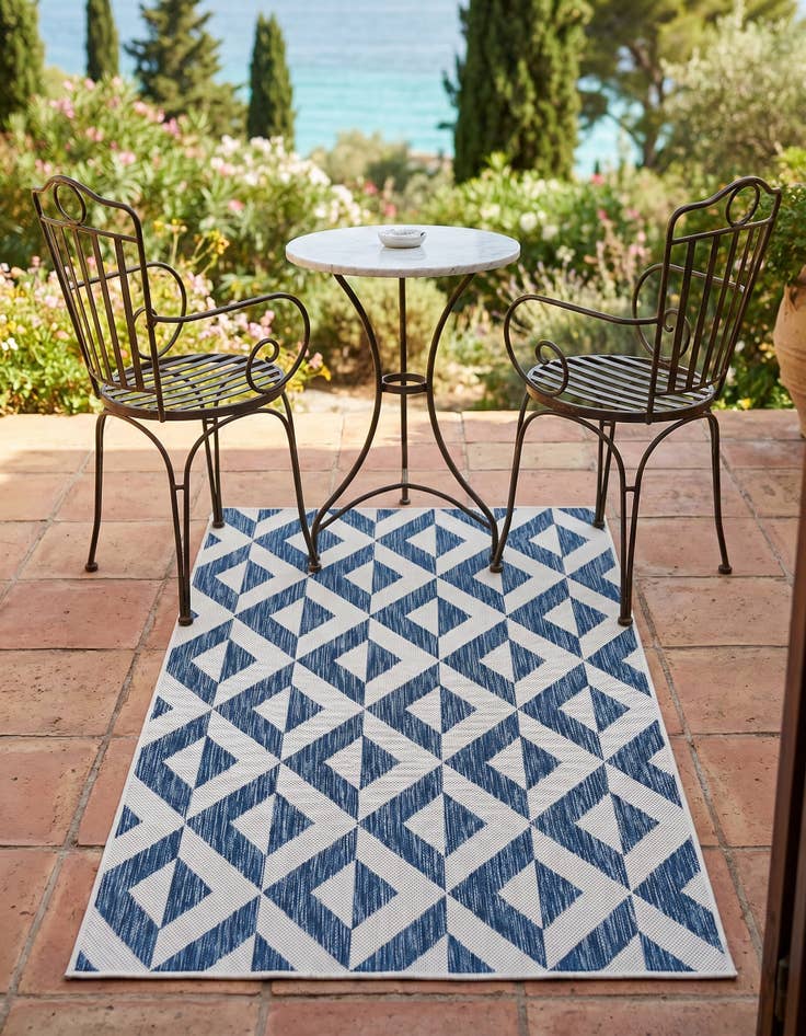 Detail image of 3' x 5' 3 Easy-Clean Jill Zarin Napa Indoor / Outdoor Rug