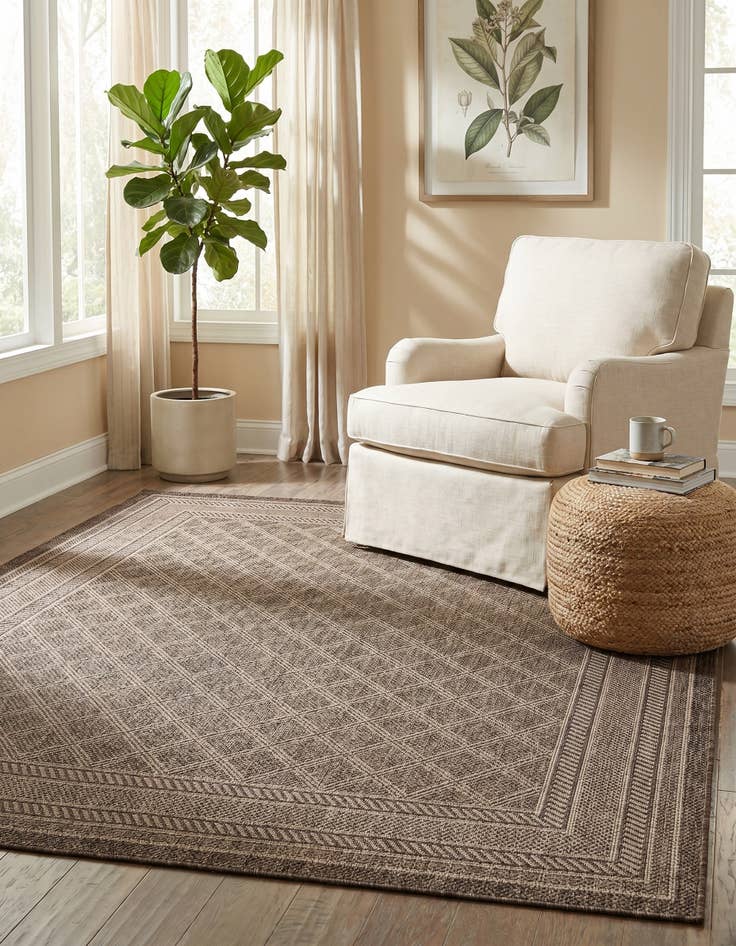 Detail image of 7' 10 x 7' 10 Easy-Clean Lattice Indoor / Outdoor Square Rug