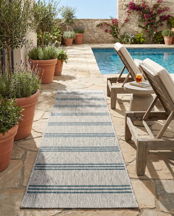 Detail image of 2' x 6' Easy-Clean Jill Zarin Anguilla Indoor / Outdoor Runner Rug