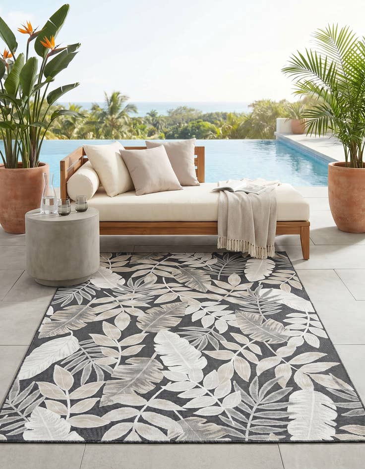 Detail image of 6' 4 x 9' Easy-Clean Botanical Indoor / Outdoor Rug