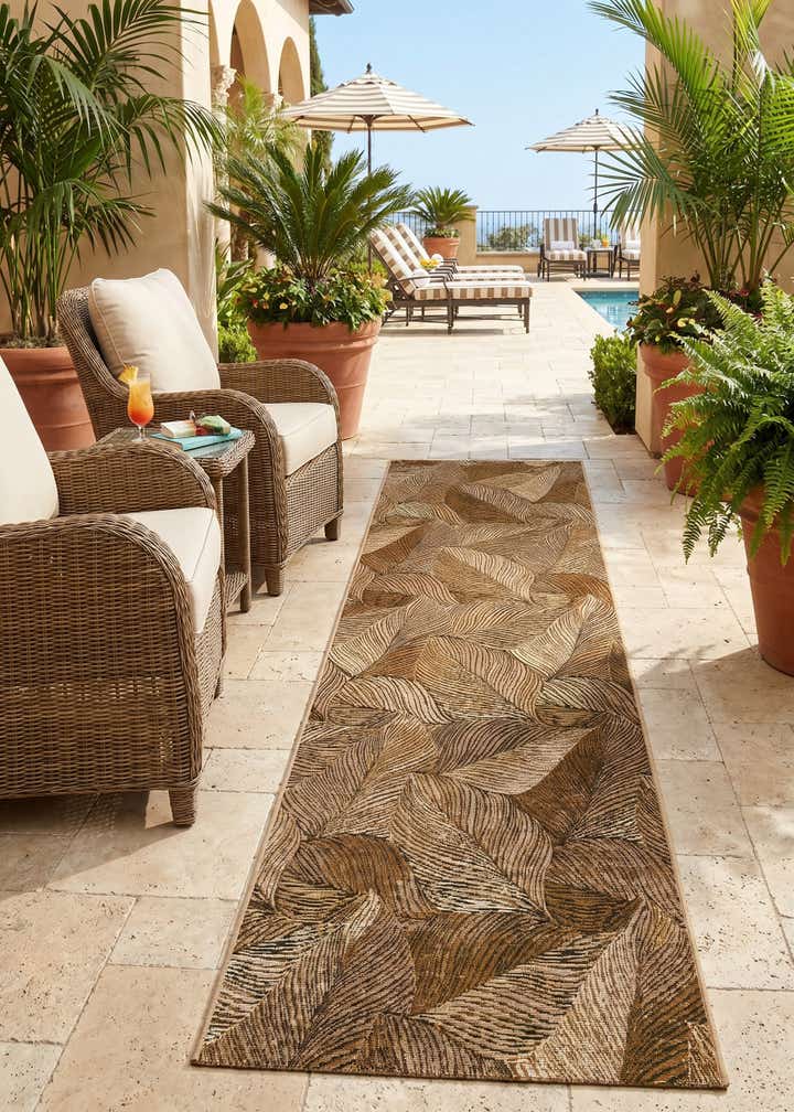 2' 7 x 10' Easy-Clean Botanical Indoor / Outdoor Runner Rug
