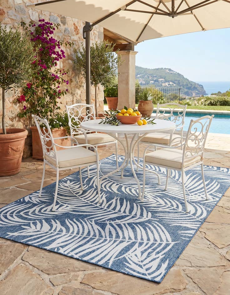 Detail image of 7' 10 x 11' Easy-Clean Botanical Indoor / Outdoor Rug