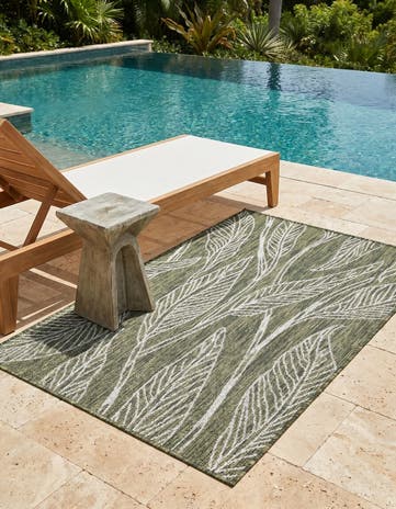 3' x 5' 3 Easy-Clean Botanical Indoor / Outdoor Rug