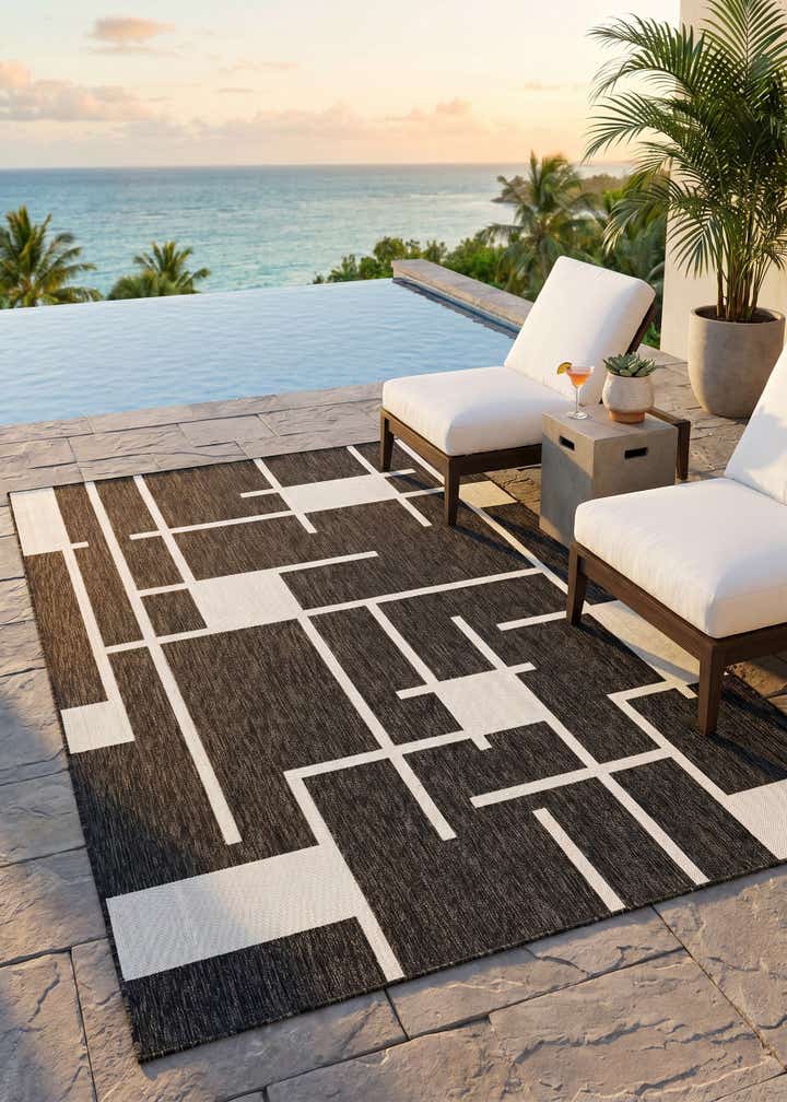7' x 10' Easy-Clean Modern Indoor / Outdoor Rug