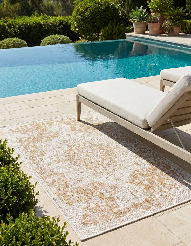 Detail image of 3' x 5' 3 Easy-Clean Jill Zarin Dubai Indoor / Outdoor Rug