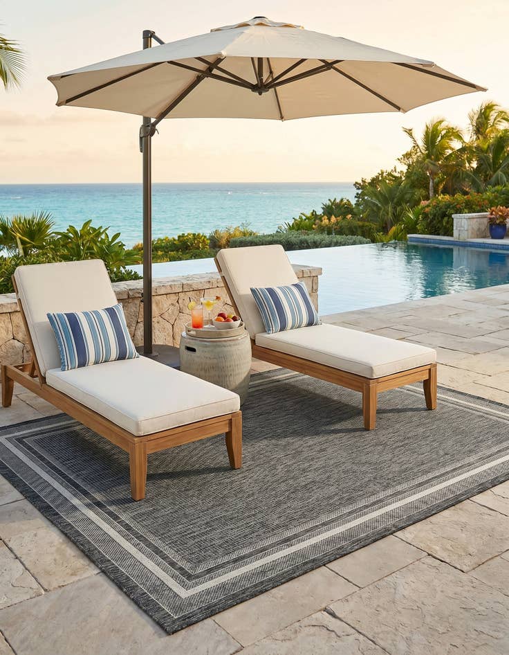 Detail image of 5' 3 x 8' Easy-Clean Border Indoor / Outdoor Rug