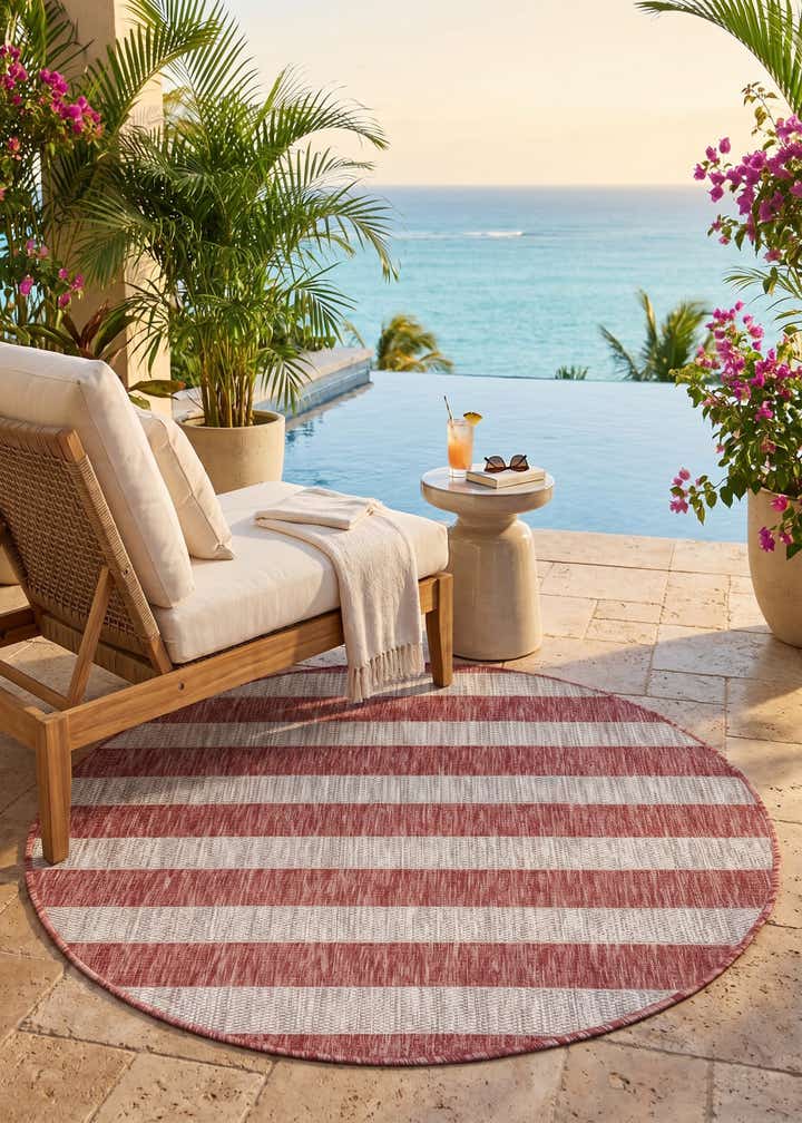 4' x 4' Easy-Clean Ribbon Indoor / Outdoor Round Rug
