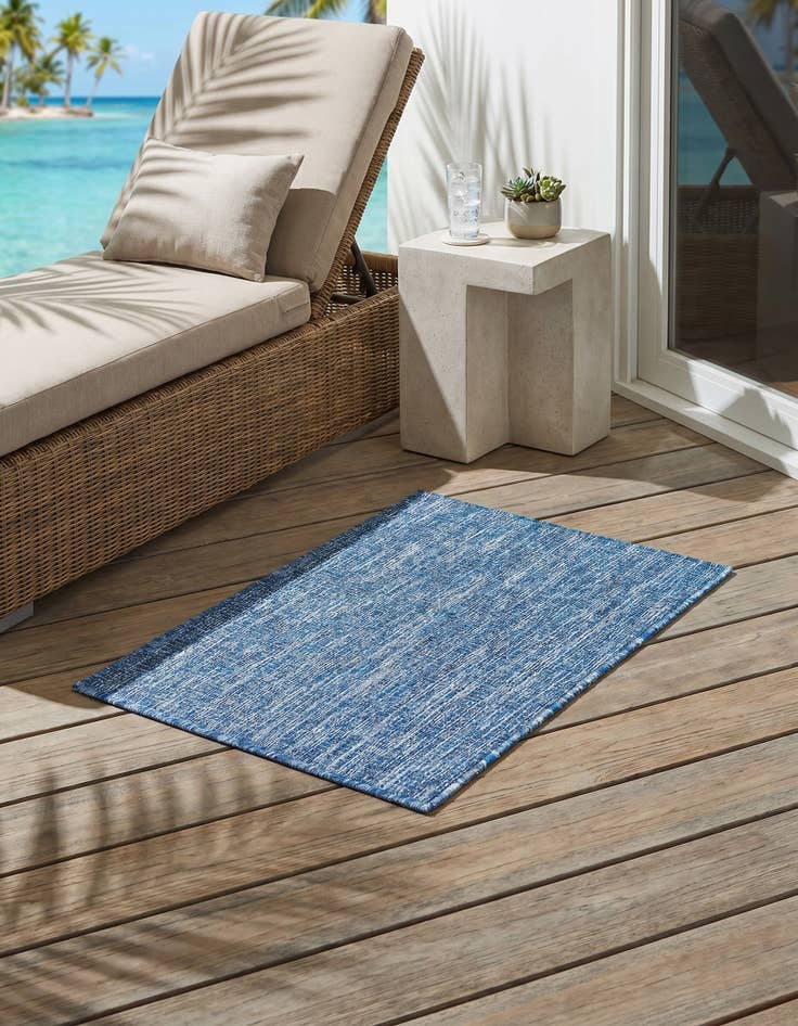 Detail image of 2' x 3' Easy-Clean Solid Indoor / Outdoor Rug