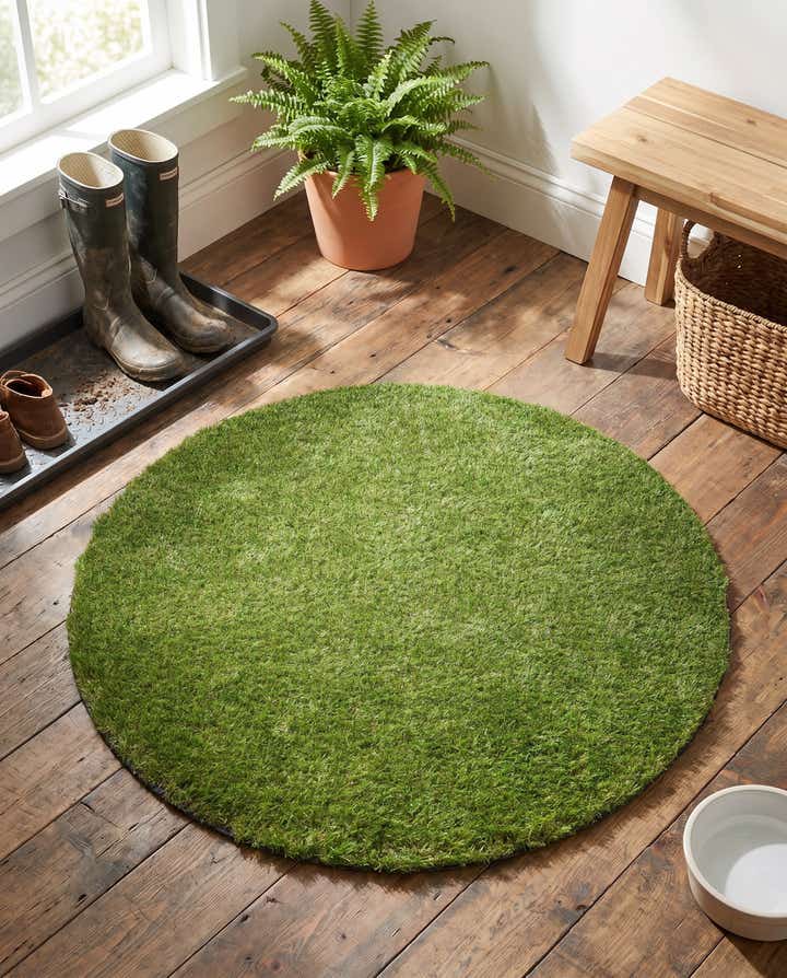 3' x 3' Easy-Clean Grass Indoor / Outdoor Round Rug