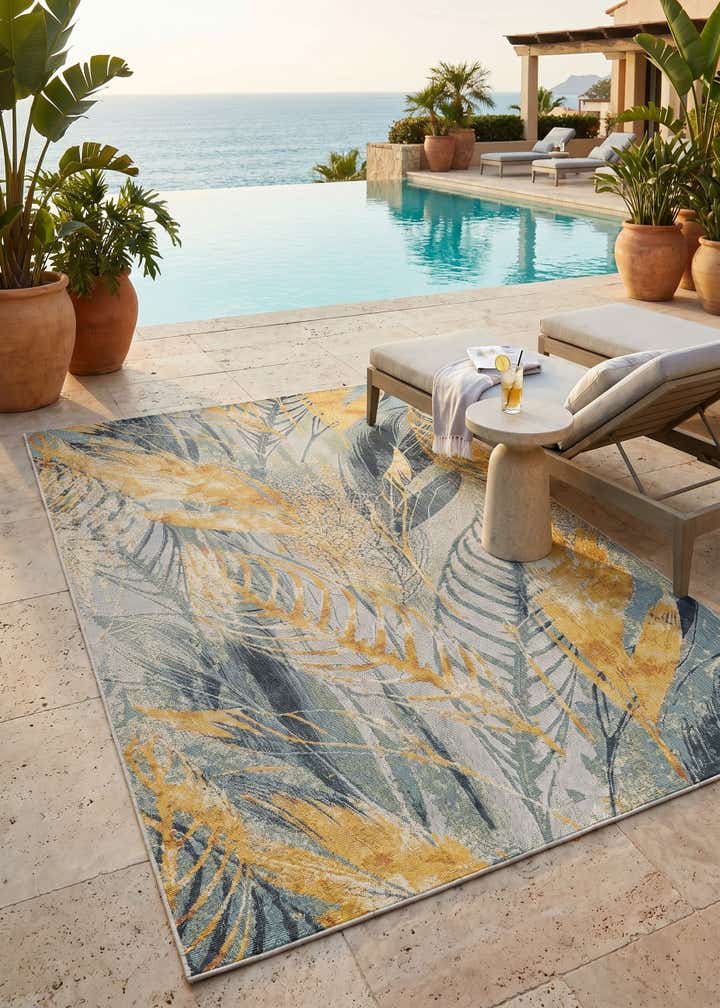 5' 3 x 8' Easy-Clean Botanical Indoor / Outdoor Rug