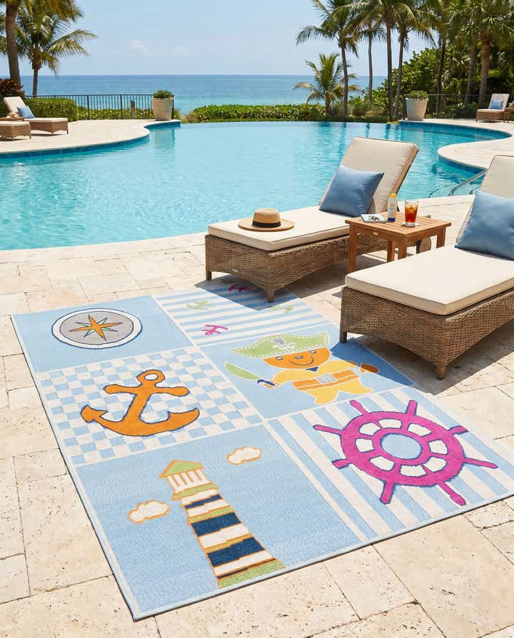 5' 3 x 7' 7 Easy-Clean Indoor / Outdoor Rug