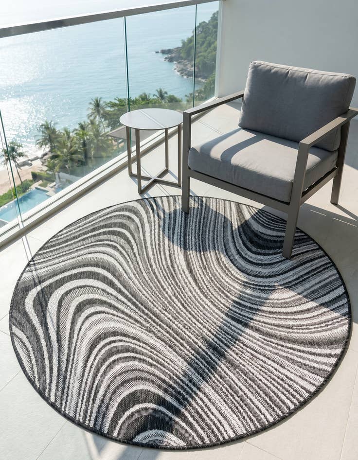 Detail image of 4' x 4' Easy-Clean Modern Indoor / Outdoor Round Rug