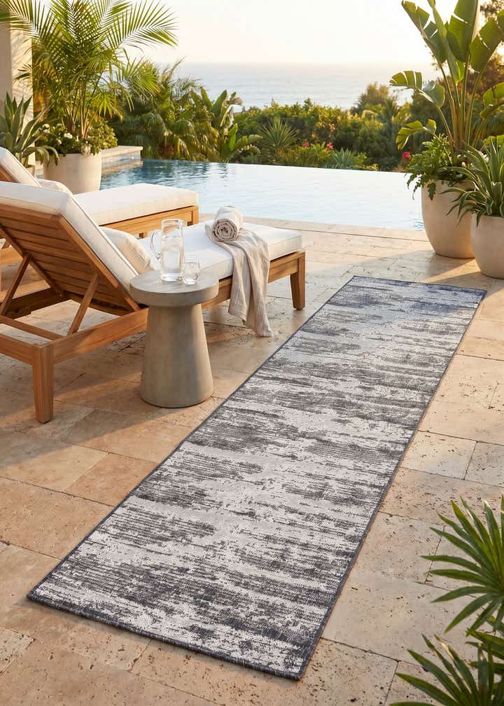 2' 7 x 10' Easy-Clean Modern Indoor / Outdoor Runner Rug