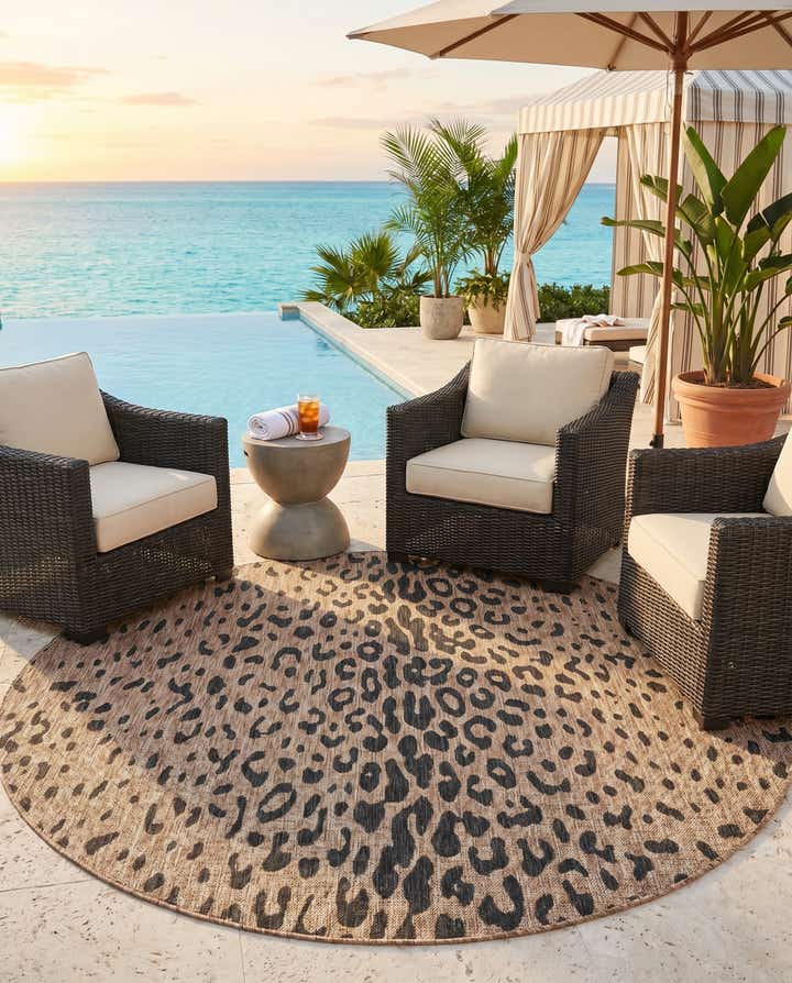 6' x 6' Easy-Clean Safari Indoor / Outdoor Round Rug