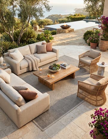 10' x 14' Easy-Clean Border Indoor / Outdoor Rug
