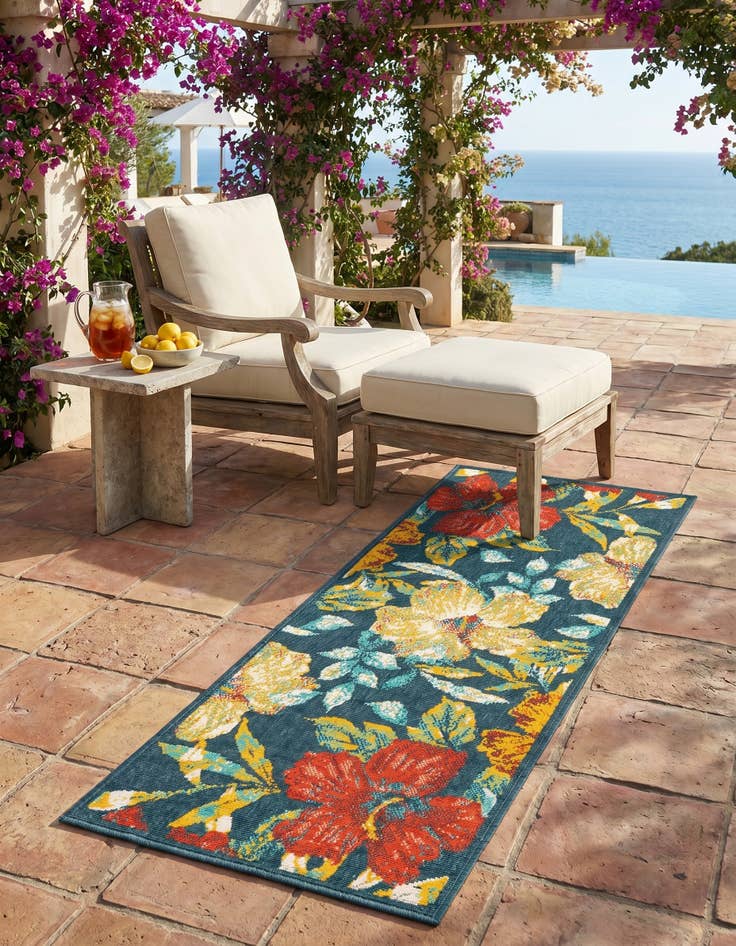 Detail image of 2' x 5' 3 Easy-Clean Coastal Indoor / Outdoor Runner Rug