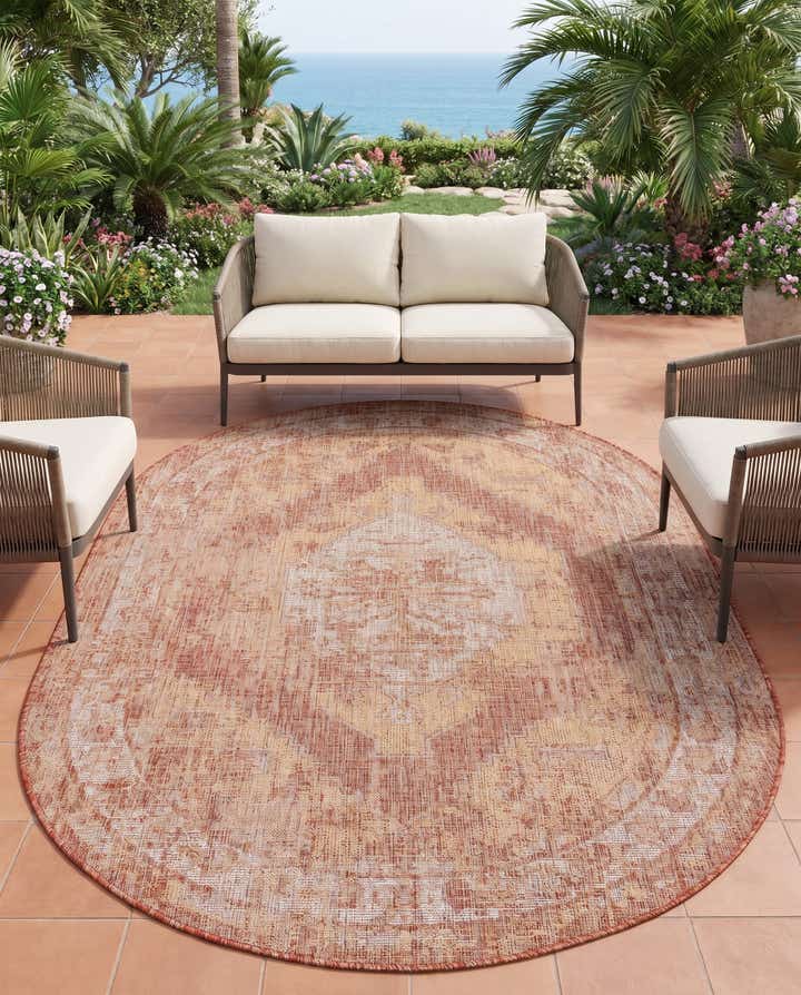 5' 3 x 8' Easy-Clean Traditional Indoor / Outdoor Oval Rug
