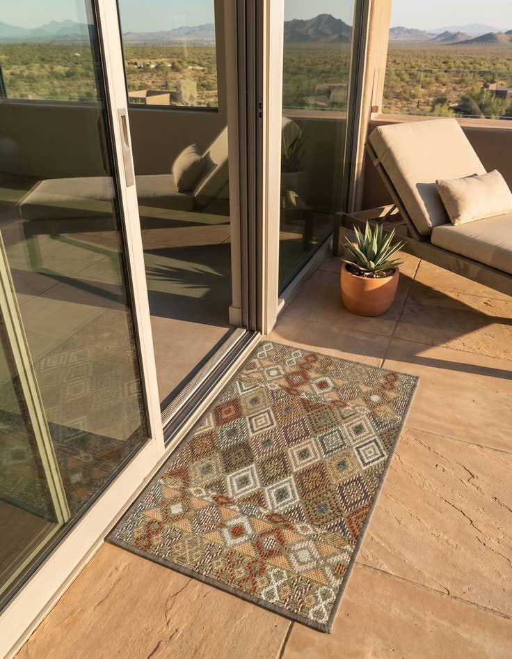 Detail image of 2' x 3' Easy-Clean Baja Indoor / Outdoor Rug