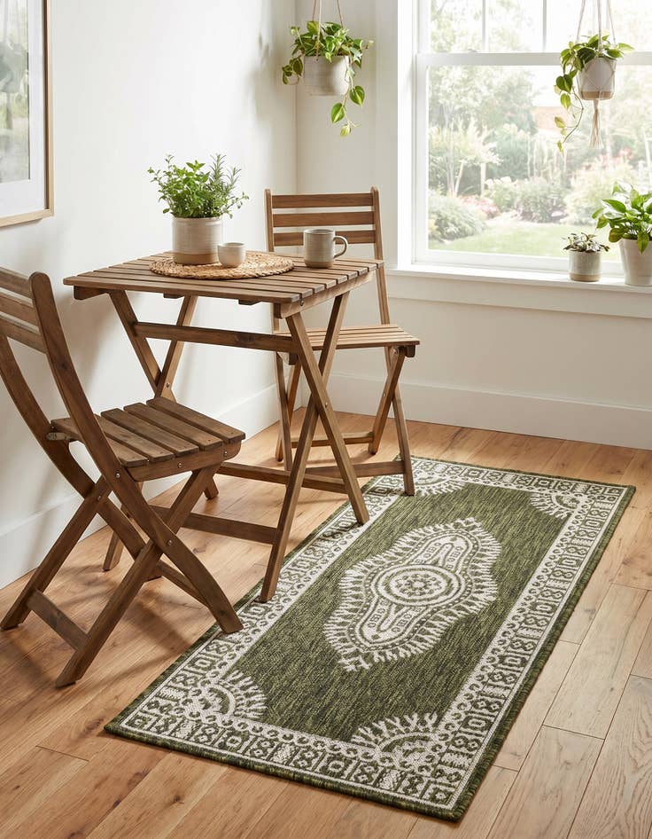 Detail image of 2' x 4' Easy-Clean Traditional Indoor / Outdoor Runner Rug