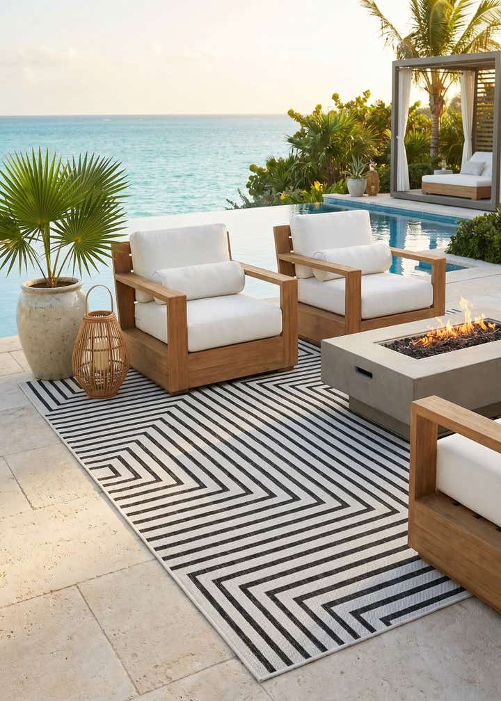 6' x 9' Easy-Clean Modern Indoor / Outdoor Rug