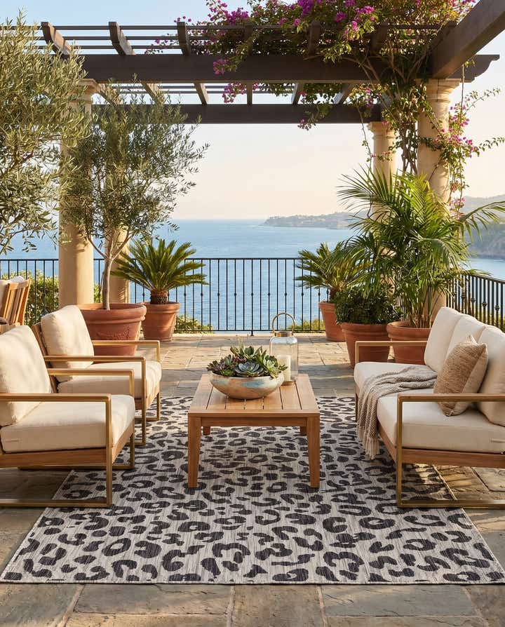 6' x 9' Easy-Clean Safari Indoor / Outdoor Rug