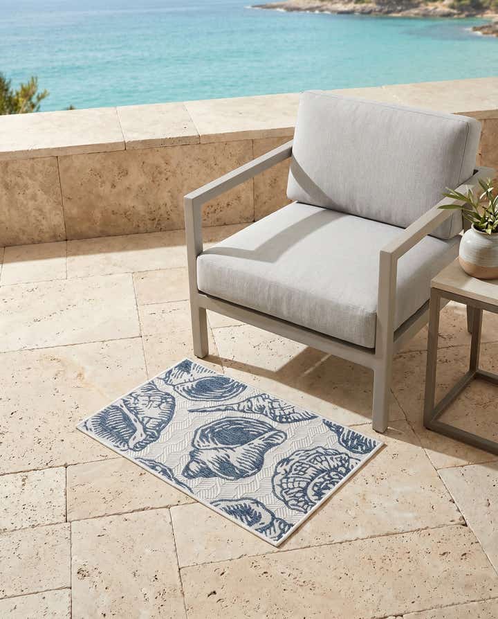 2' x 3' Easy-Clean Coastal Indoor / Outdoor Rug