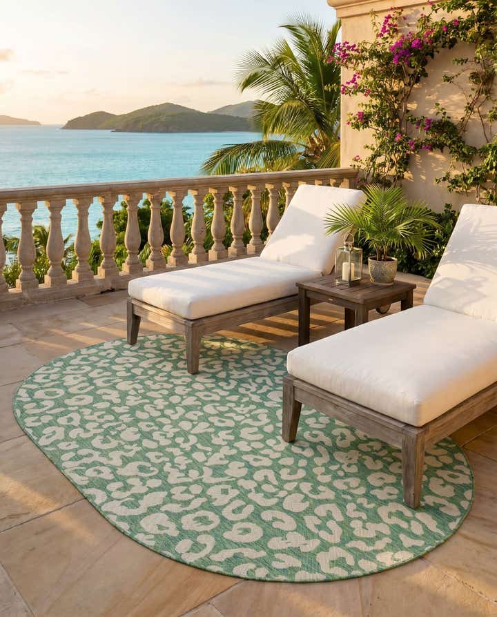 6' x 9' Easy-Clean Safari Indoor / Outdoor Oval Rug