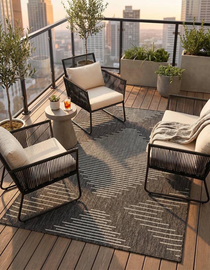 Detail image of 4' x 6' Easy-Clean Modern Indoor / Outdoor Rug