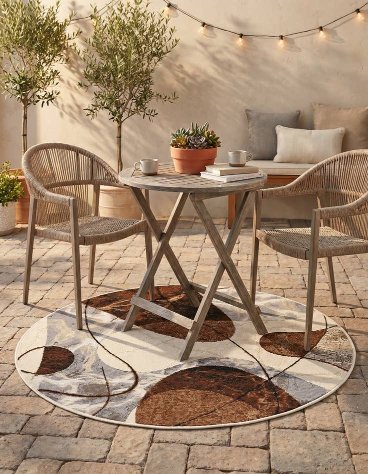 Detail image of 3' x 3' Easy-Clean Modern Indoor / Outdoor Round Rug