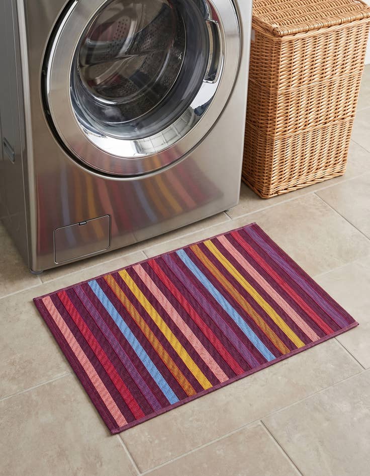 Detail image of 2' x 3' Easy-Clean Striped Indoor / Outdoor Rug