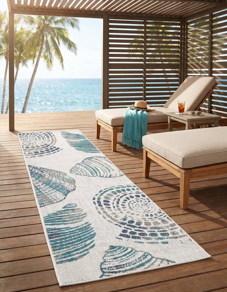 Detail image of 2' x 6' Easy-Clean Coastal Indoor / Outdoor Runner Rug