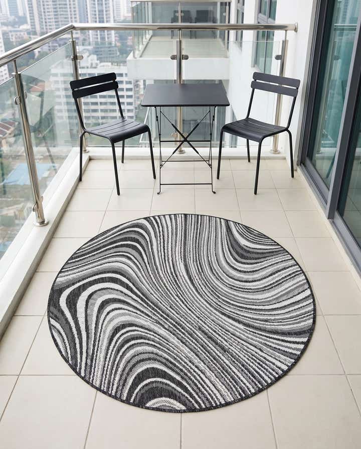 4' x 4' Easy-Clean Modern Indoor / Outdoor Round Rug