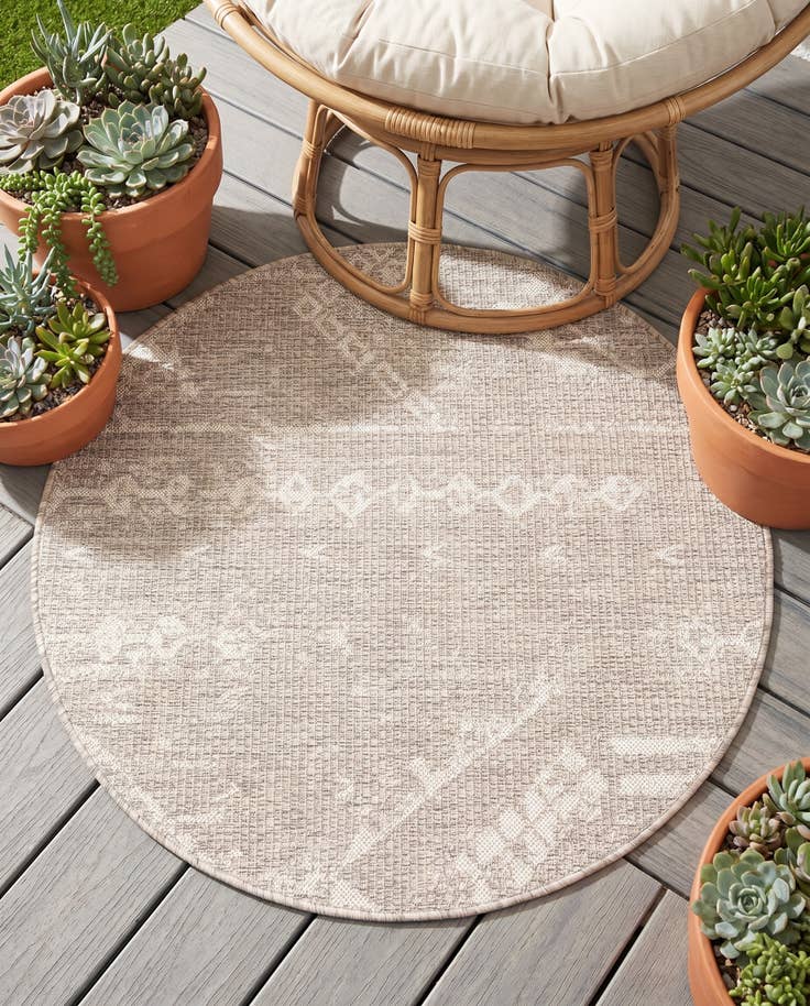 Detail image of 3' x 3' Easy-Clean Bohemian Indoor / Outdoor Round Rug