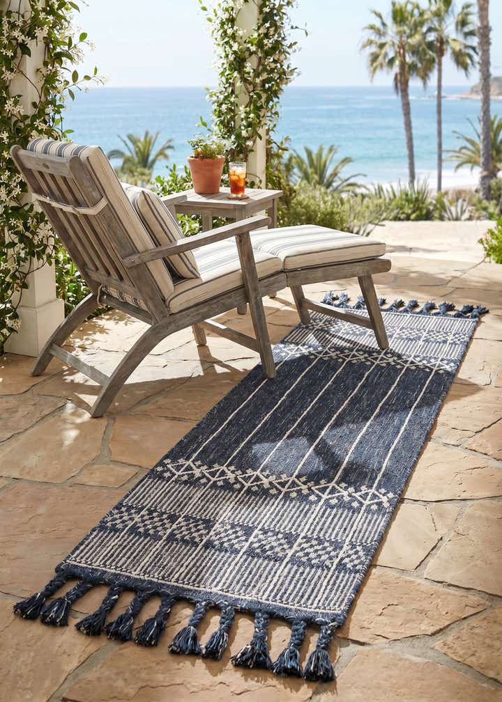 2' 2 x 6' 7 Easy-Clean Eco Bohemian Indoor / Outdoor Runner Rug