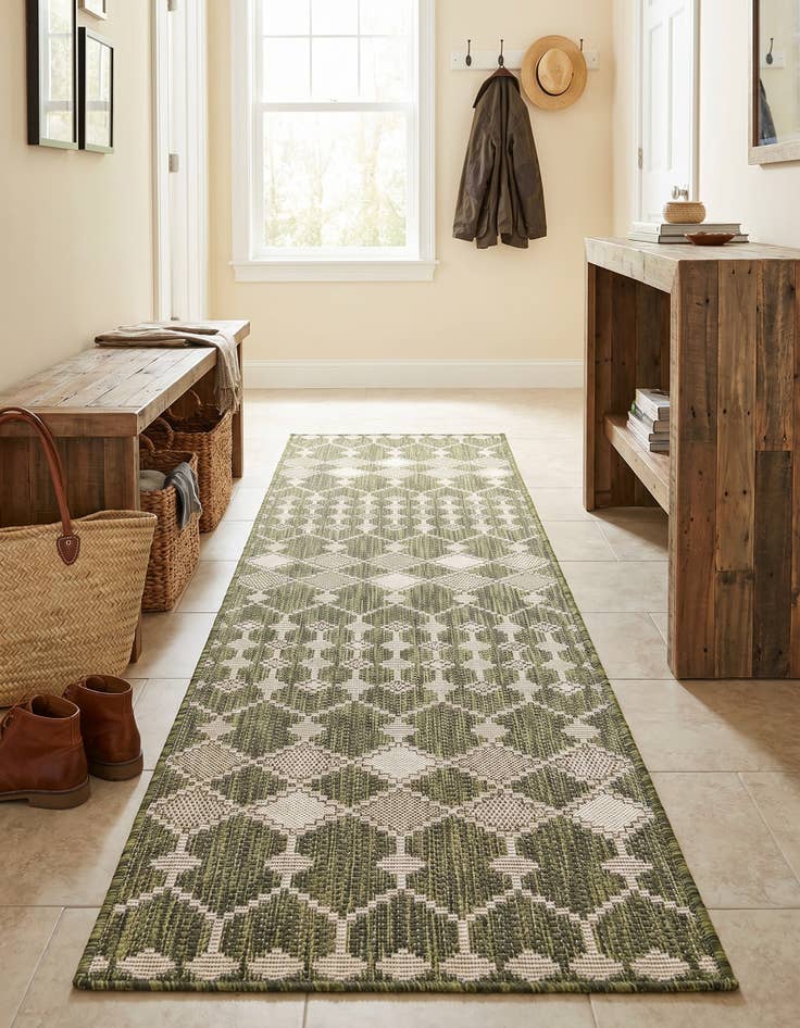 Detail image of 2' x 8' Easy-Clean Trellis Indoor / Outdoor Runner Rug