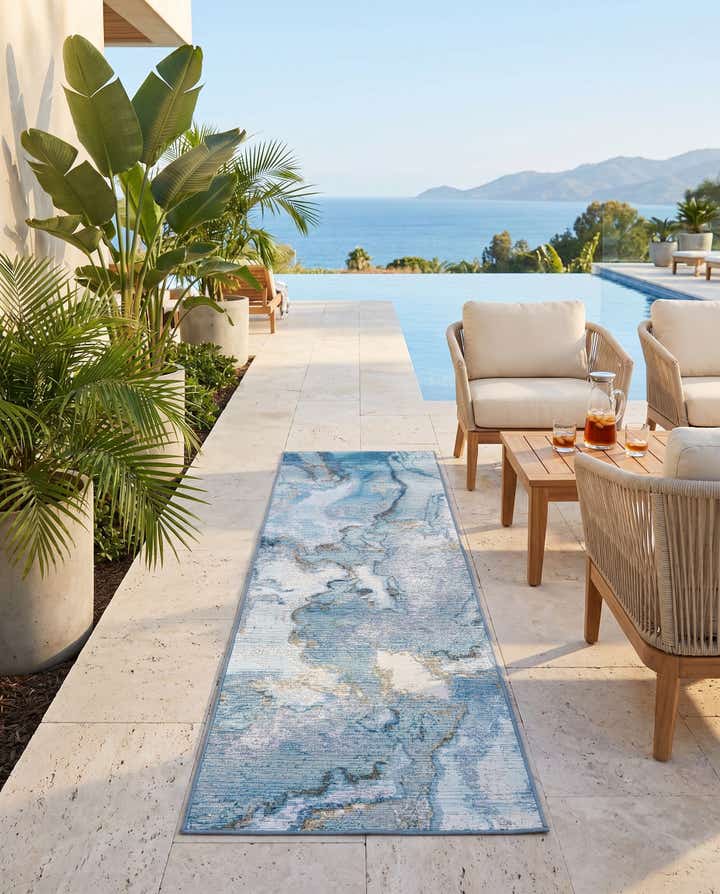 2' x 6' Easy-Clean Modern Indoor / Outdoor Runner Rug