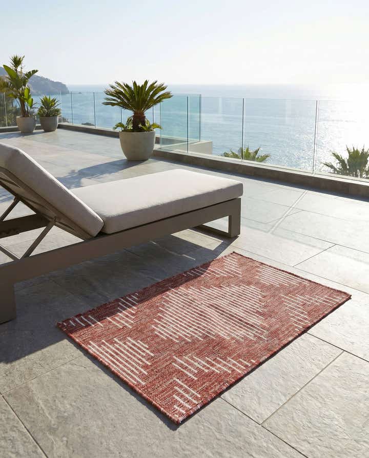 2' x 3' Easy-Clean Modern Indoor / Outdoor Rug