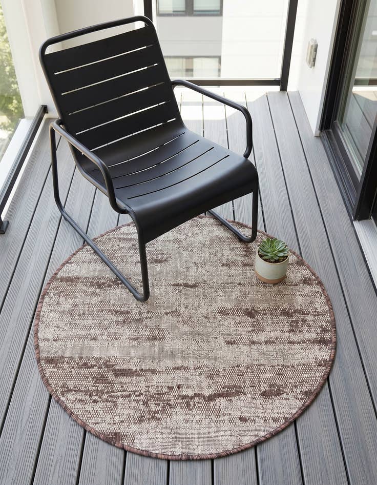 Detail image of 3' x 3' Easy-Clean Modern Indoor / Outdoor Round Rug